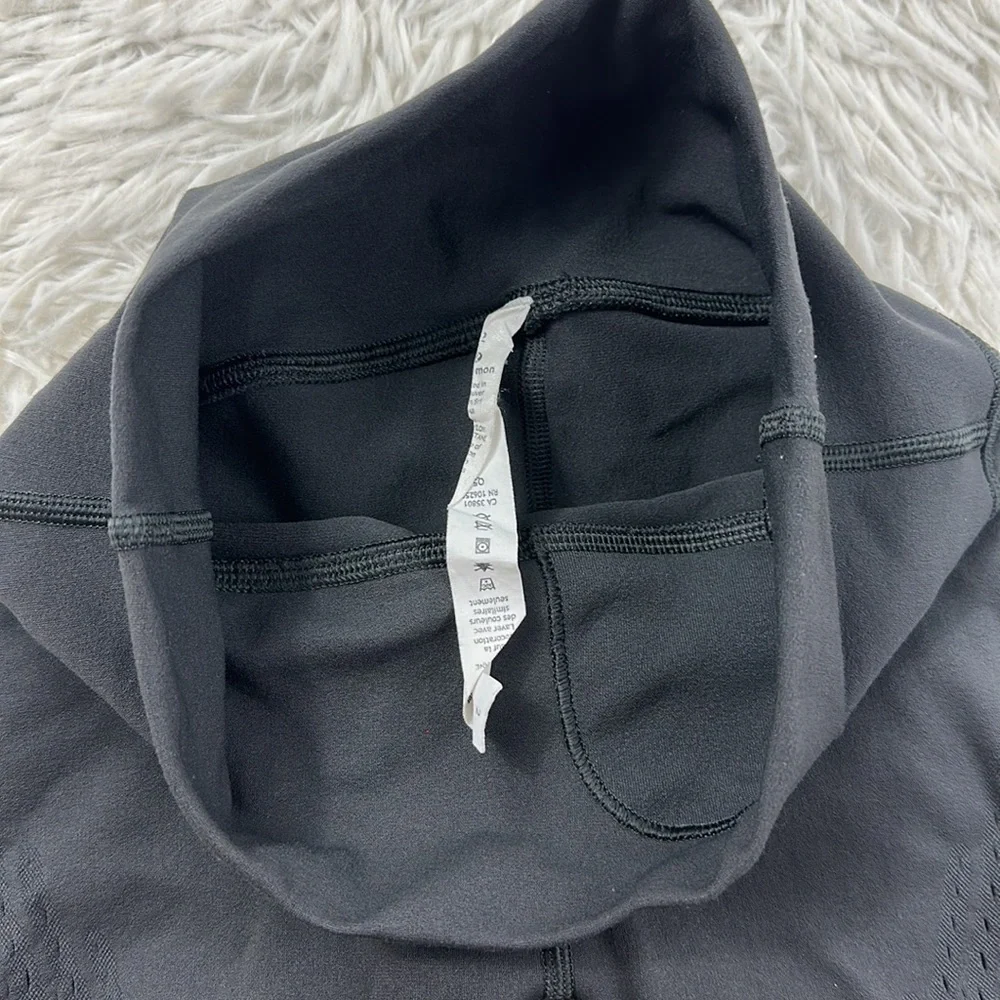 Lululemon Reveal Short Digital Rain Graphite Grey